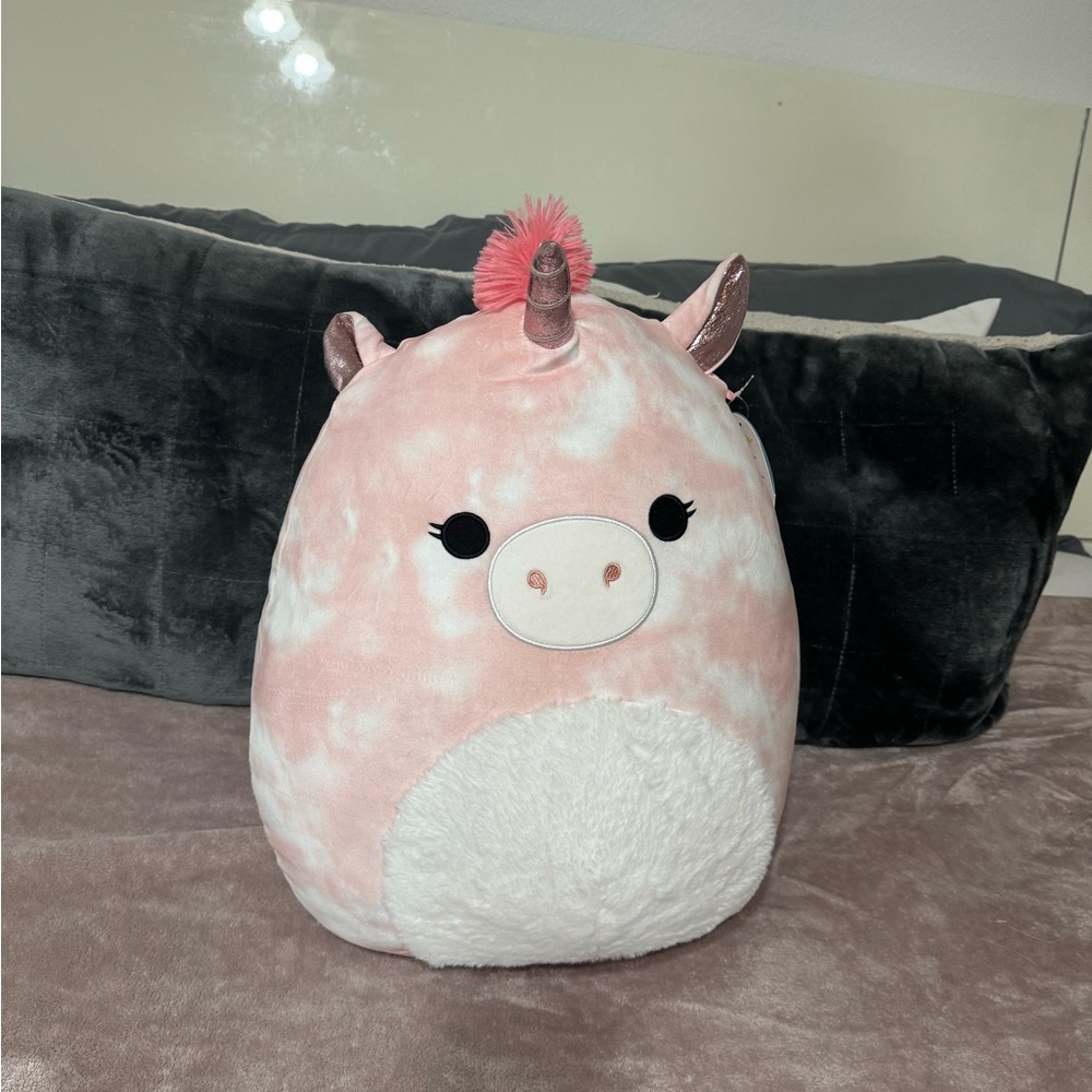 Giant squishmallow!
